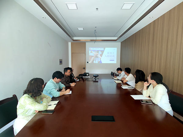 九游（体育门户）官方网站开展第二期“江咨讲五堂”交流培训