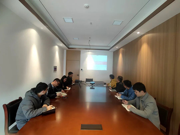 九游（体育门户）官方网站开展第一期“江咨讲五堂”交流培训