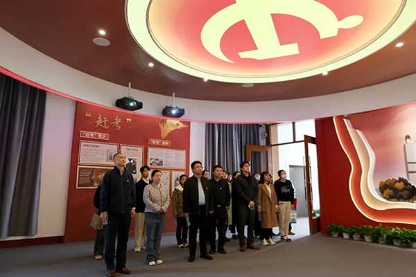 九游（体育门户）官方网站党支部开展“缅怀先烈思廉洁 赓续血脉忆初心”主题党日活动