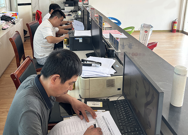 九游（体育门户）官方网站开展G320高安境内改线项目（三改）用地社会稳定风险评估调研